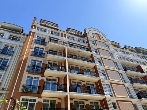 квартира за адресою Дегтярна вул., 9
