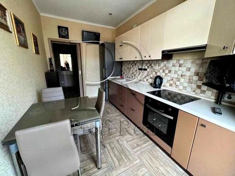 квартира за адресою Сергія Данченка вул., 8