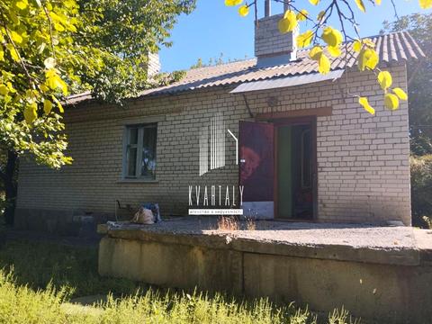 будинок за адресою діброва, 104