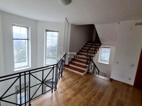 комерційна за адресою Стратегічне шосе (Науки), 39