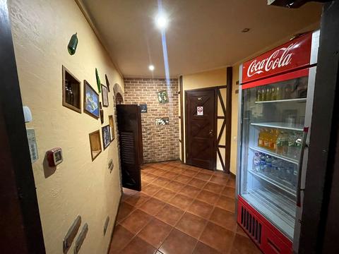 комерційна за адресою Вацлава Гавела бульв. (Івана Лепсе), 49