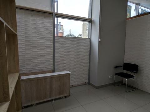 комерційна за адресою Проскурівського підпілля вул., 61