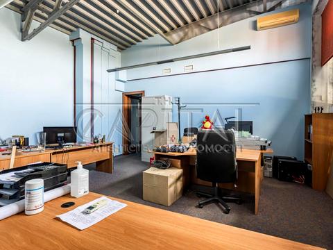 коммерческая по адресу Дегтяревская ул., 33