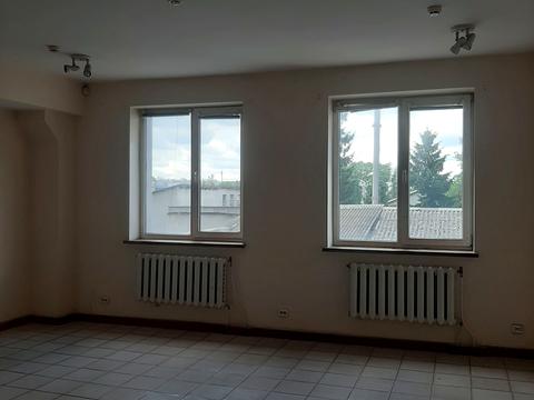 коммерческая по адресу Бузковая ул., 11