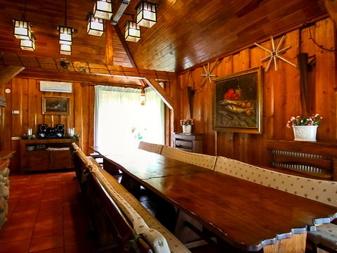 дом по адресу с. Старая Гута, урочище Провал