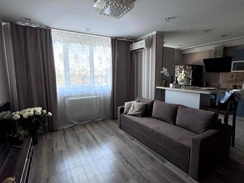 квартира за адресою Миколи Бажана просп., 8-Б