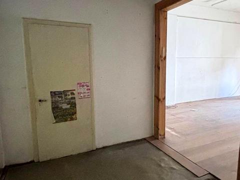 комерційна за адресою Базарна вул., 20