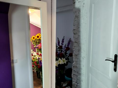 комерційна за адресою майдан Перемоги пл., 1