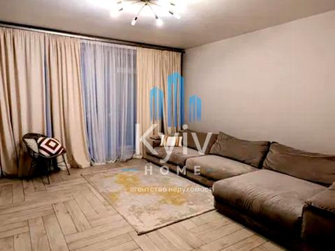 будинок за адресою Соборна вул. ()