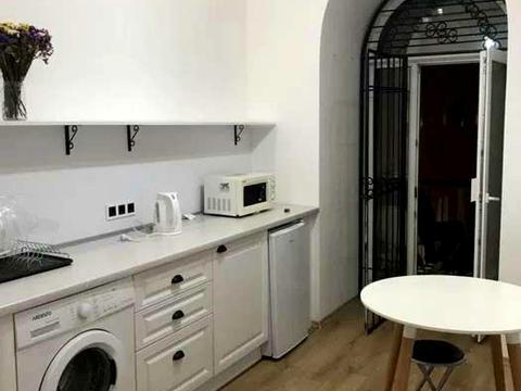 квартира за адресою Євгена Чикаленка вул. (Пушкінська), 20