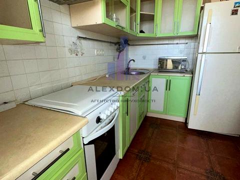 квартира за адресою Перемоги просп., 18