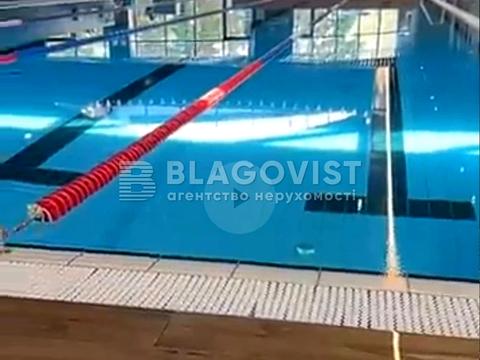 комерційна за адресою Деміївська вул., 31