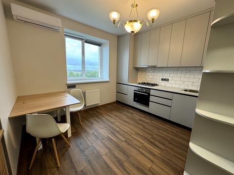 квартира за адресою Машинобудівників вул., 14а