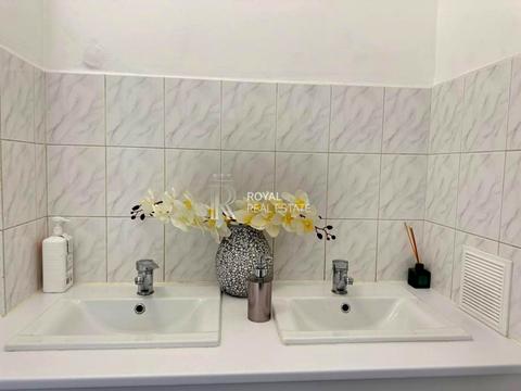 комерційна за адресою Митрополита Андрея Шептицького вул. (Анатолія Луначарського), 10