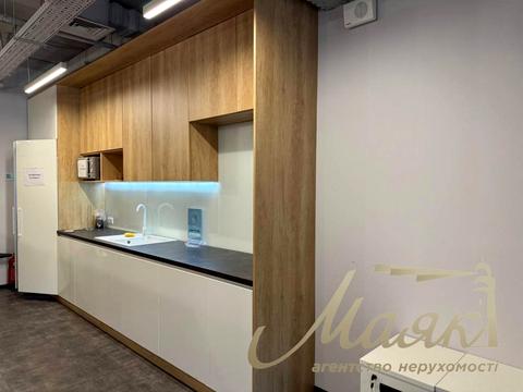 комерційна за адресою Сім'ї Прахових вул. (Гайдара), 58