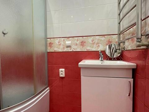 комерційна за адресою Шовкуненка вул., 4