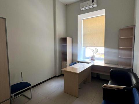 комерційна за адресою Шота Руставелі вул., 1
