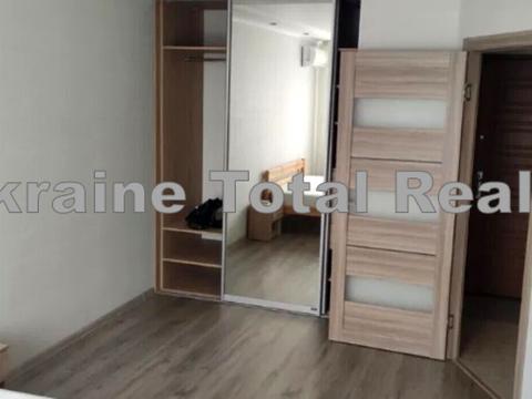 квартира за адресою Доківська вул., 10