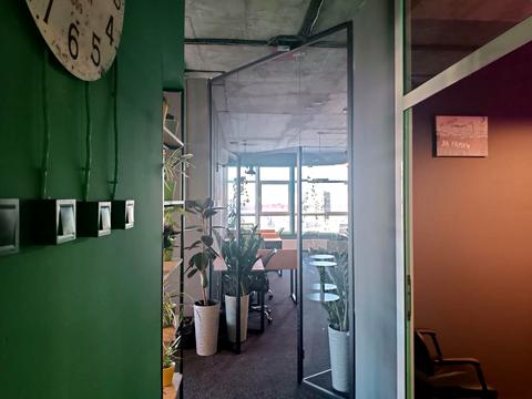 комерційна за адресою Кловський узвіз, 7a