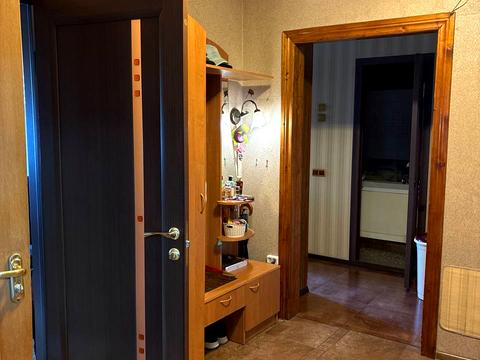 квартира по адресу Червоной Калины просп. (Владимира Маяковского), 4