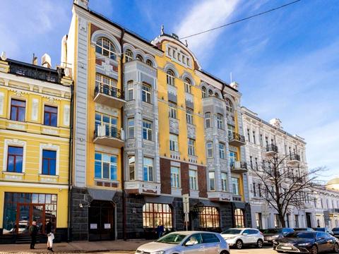 коммерческая по адресу Контрактовая пл., 1