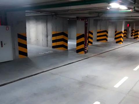 паркомісце за адресою Авіаційна вул., 39