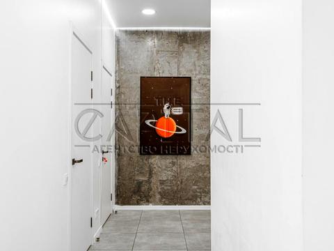 комерційна за адресою Кловський узвіз, 7