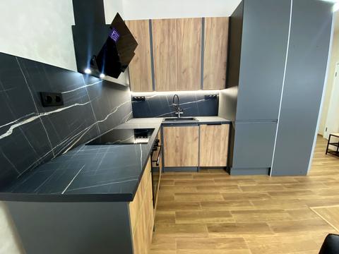 квартира за адресою Андрія Верхогляда вул. (Михайла Драгомирова), 14-А