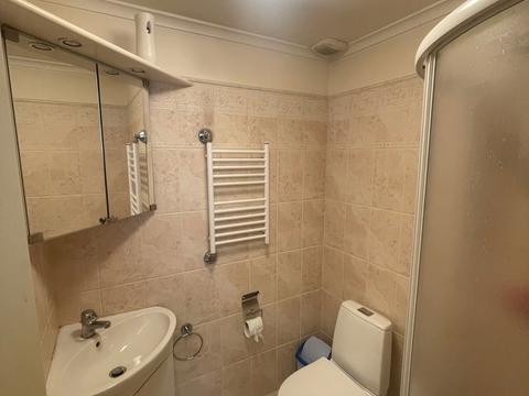 комерційна за адресою Шовковична вул., 16