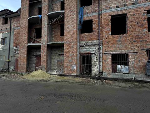 комерційна за адресою Заводська вул., 14
