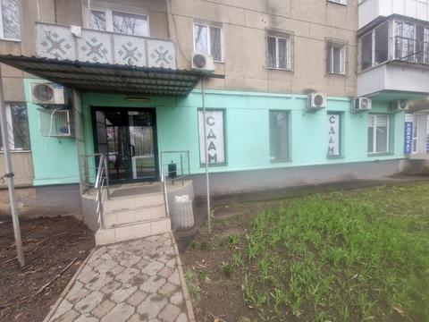 комерційна за адресою Варненська вул., 15