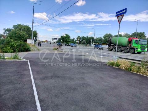 комерційна за адресою Передова вул., 1