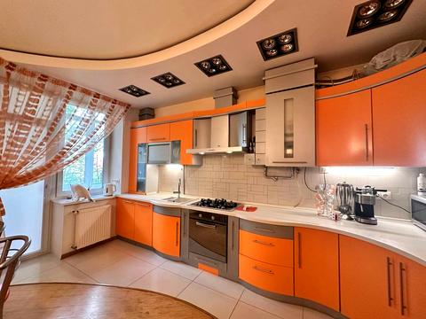 квартира по адресу Александра Олеся ул., 24