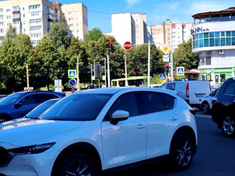 комерційна за адресою Січових стрільців вул., 2