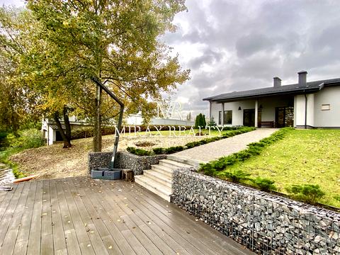 будинок за адресою Центральна вул.