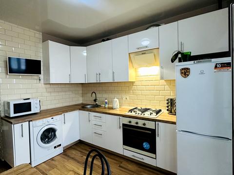 квартира за адресою Соборна, 105
