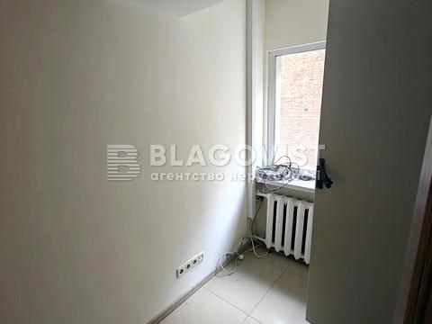 комерційна за адресою Володимирська вул., 51/53