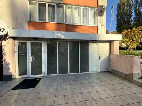 комерційна за адресою Молодіжна вул., 2/3а