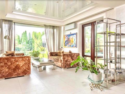 будинок за адресою Центральна, 7