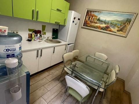 комерційна за адресою Петра Григоренка просп., 22/20