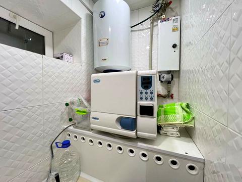 комерційна за адресою Поштова, 5