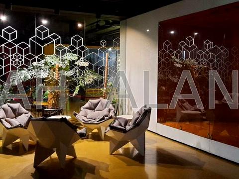 комерційна за адресою Вацлава Гавела бульв. (Івана Лепсе), 6