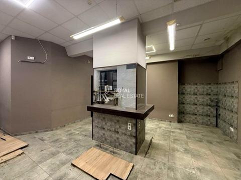 комерційна за адресою Панаса Мирного вул., 3
