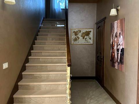 дом по адресу індустріальна, 18