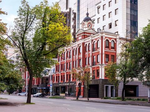 комерційна за адресою Київ, Жилянська вул., 75