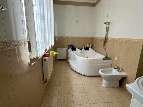 комерційна за адресою Сорохтея, 24А