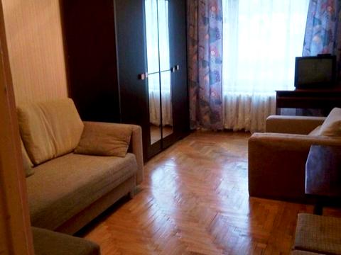 квартира за адресою Академіка Вернадського бульв., 87-А