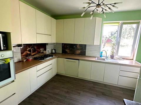 будинок за адресою Вишнева вул., 55