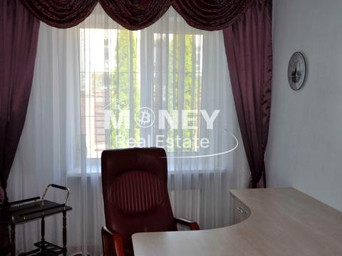 будинок за адресою Анатолія Солов'яненка вул.