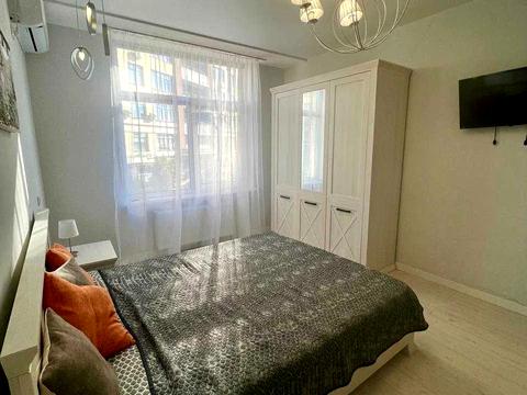 квартира за адресою Юнацька вул., 10